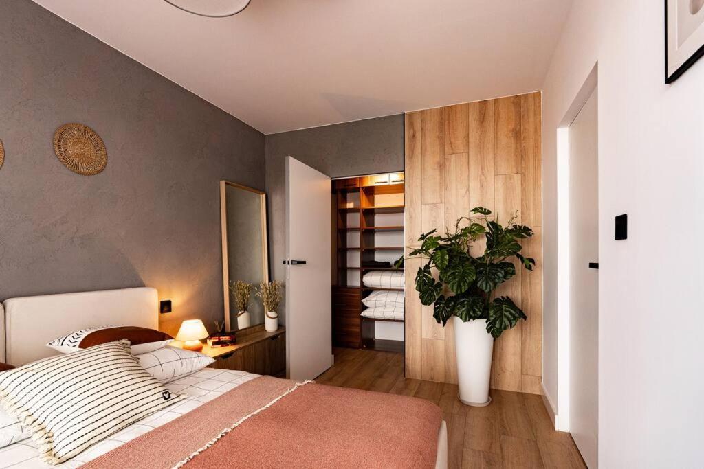 Apartament Na Grabiszynskiej Wroclaw Dış mekan fotoğraf